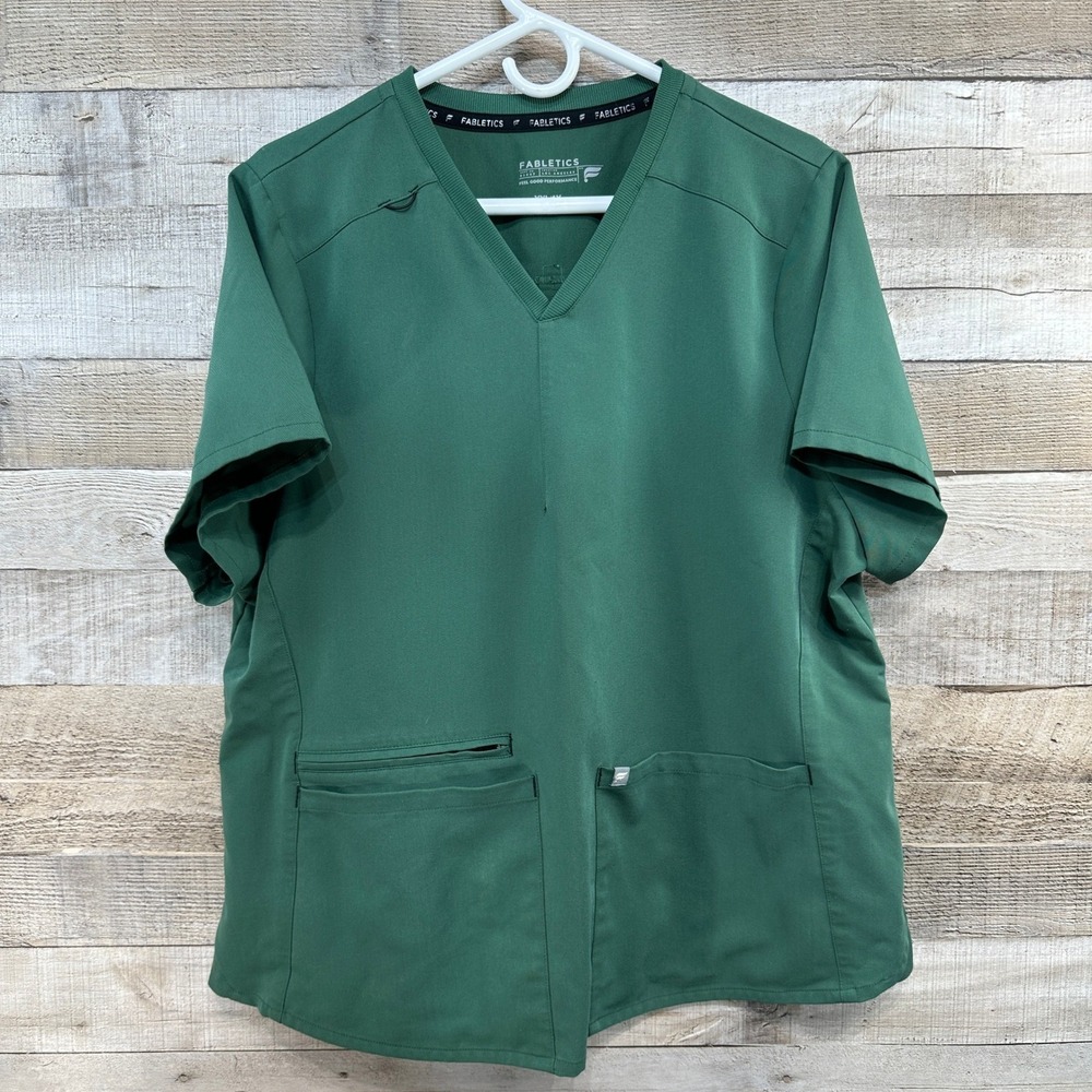 Fabletics Mens Infinity V-Neck Scrub Top Green 4 Pocket XXL/1X Medical Uniform